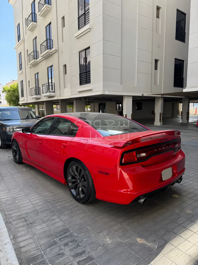 2014 دودج تشارجر اس ار تي