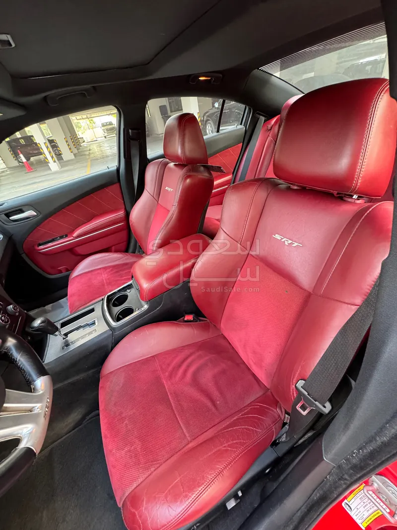 2014 دودج تشارجر اس ار تي