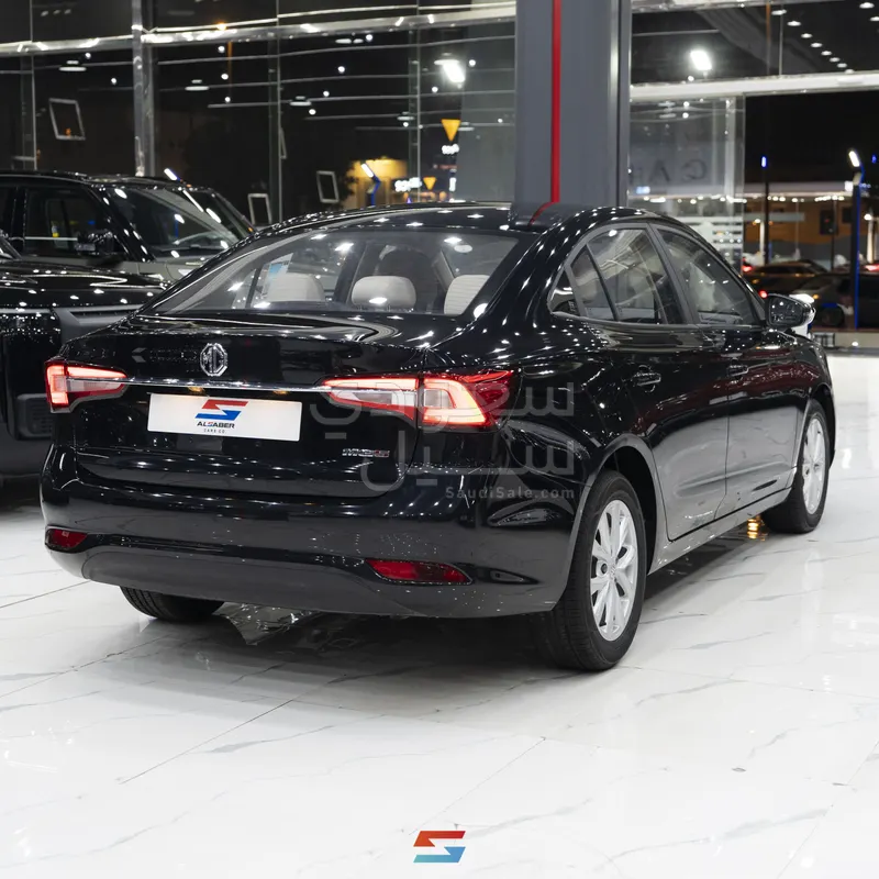 2025 ام جي ام جي 5