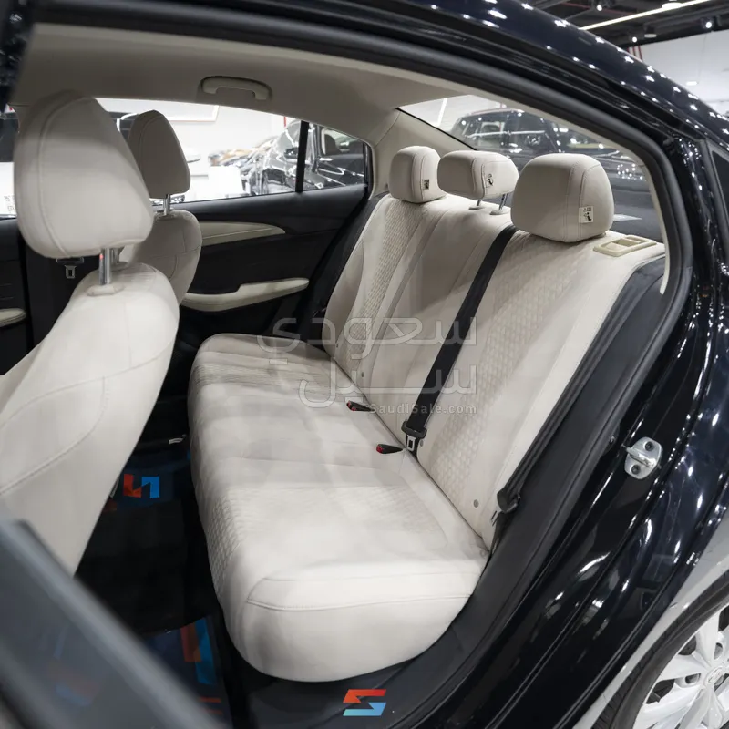 2025 ام جي ام جي 5