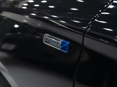 2025 ام جي ام جي 5