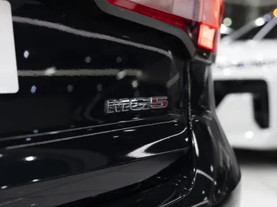 2025 ام جي ام جي 5