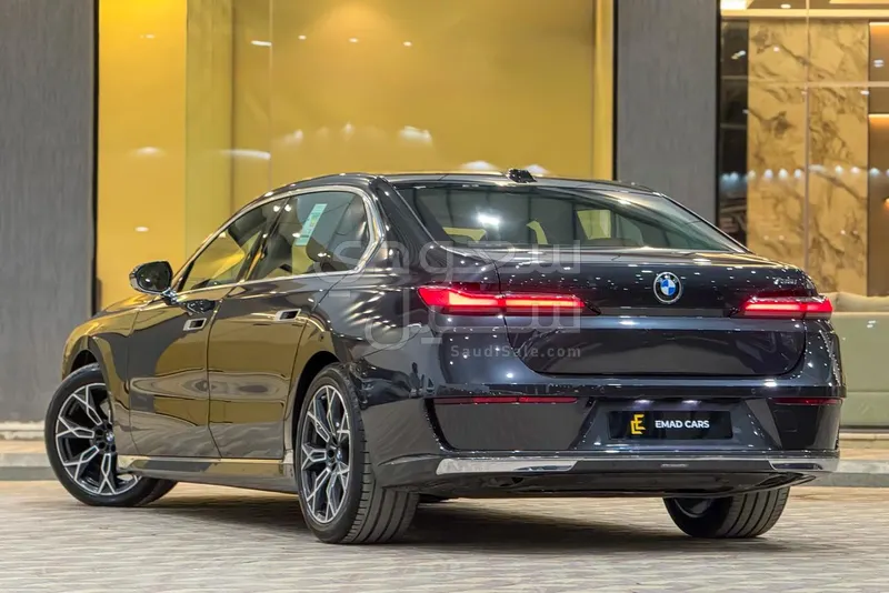2026 BMW 7 Series 735i