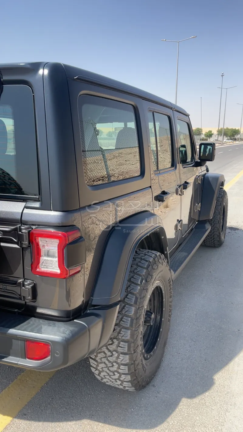 2021 جييب رانجلر سبورت