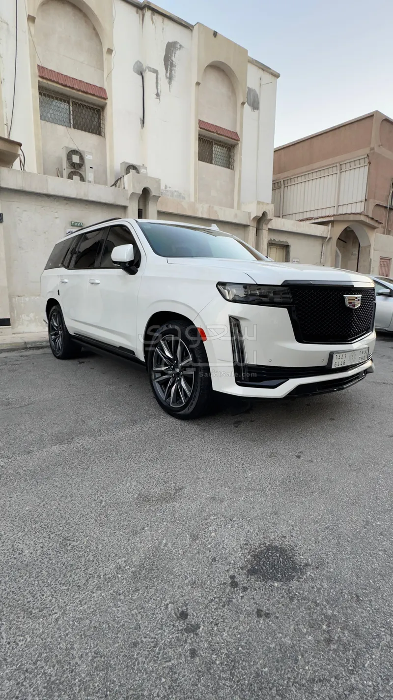 2021 كاديلاك اسكاليد سبورت