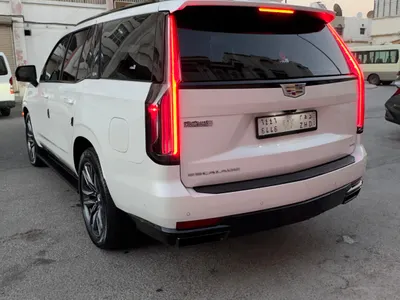 2021 كاديلاك اسكاليد سبورت