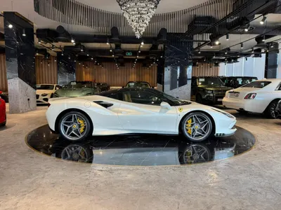 2020 فيراري اف 8 تريبوتو