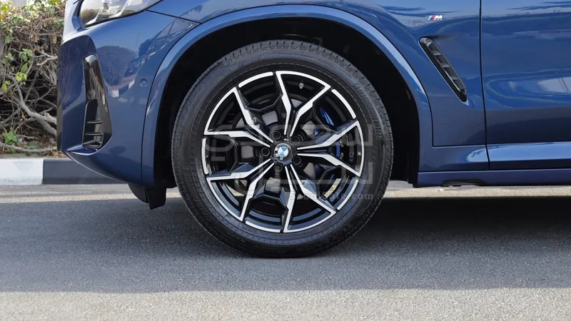 2024 BMW X Series 4 Mkit