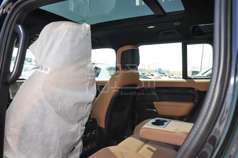 2026 لاند روفر ديفيندر 110