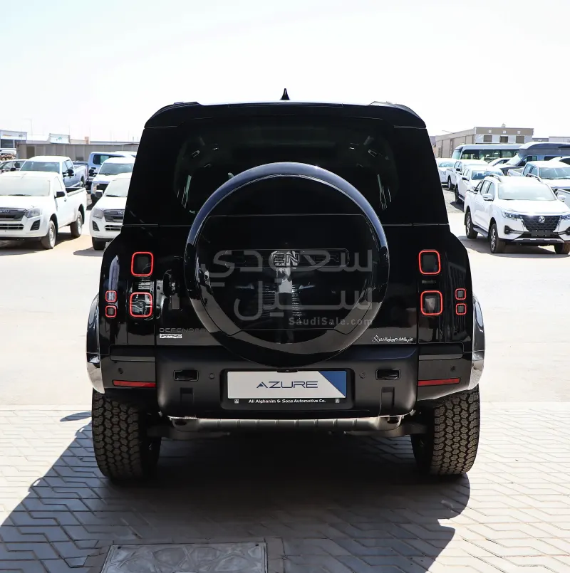 2026 لاند روفر ديفيندر 110