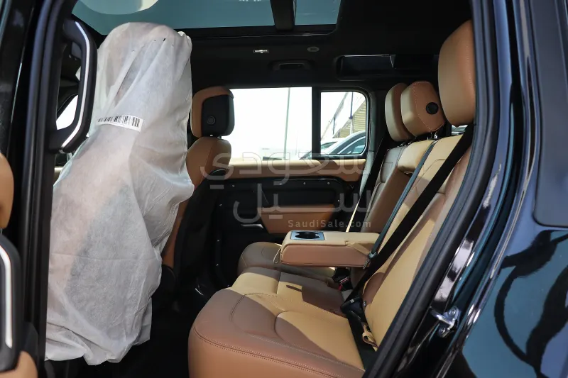 2026 لاند روفر ديفيندر 110