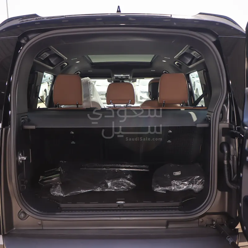 2026 لاند روفر ديفيندر 110