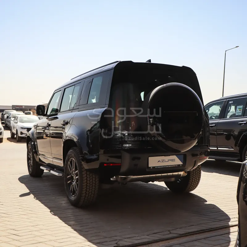 2026 لاند روفر ديفيندر 110