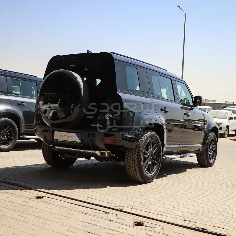 2026 لاند روفر ديفيندر 110