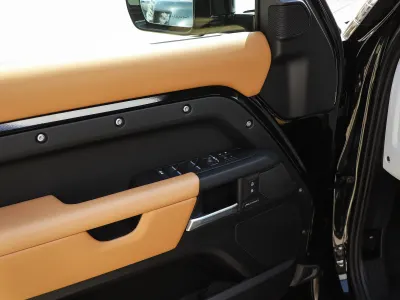 2026 لاند روفر ديفيندر 110