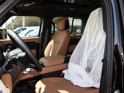 2026 لاند روفر ديفيندر 110