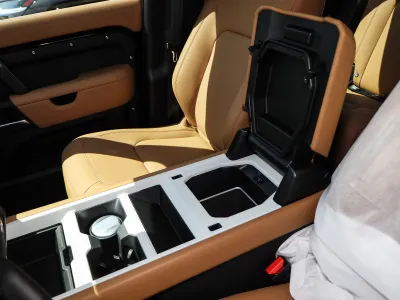 2026 لاند روفر ديفيندر 110