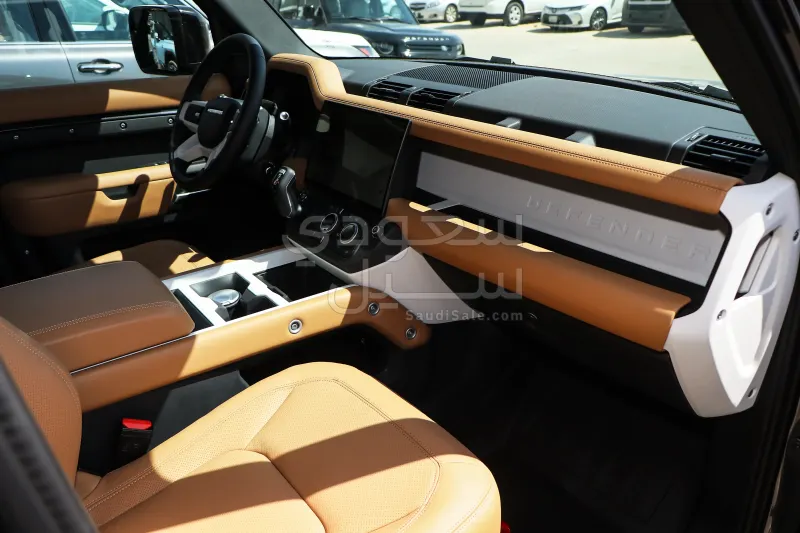 2026 لاند روفر ديفيندر 110