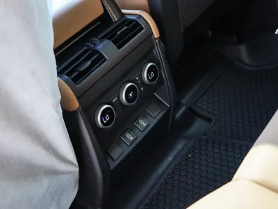 2026 لاند روفر ديفيندر 110