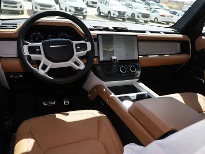 2026 لاند روفر ديفيندر 110