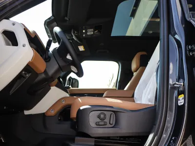 2026 لاند روفر ديفيندر 110