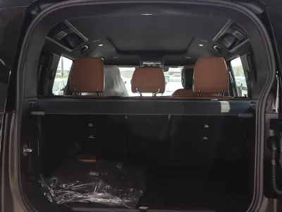 2026 لاند روفر ديفيندر 110