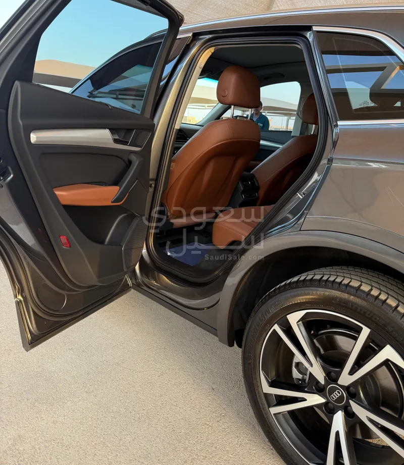 2024 اودي كيو 5 اس لاين