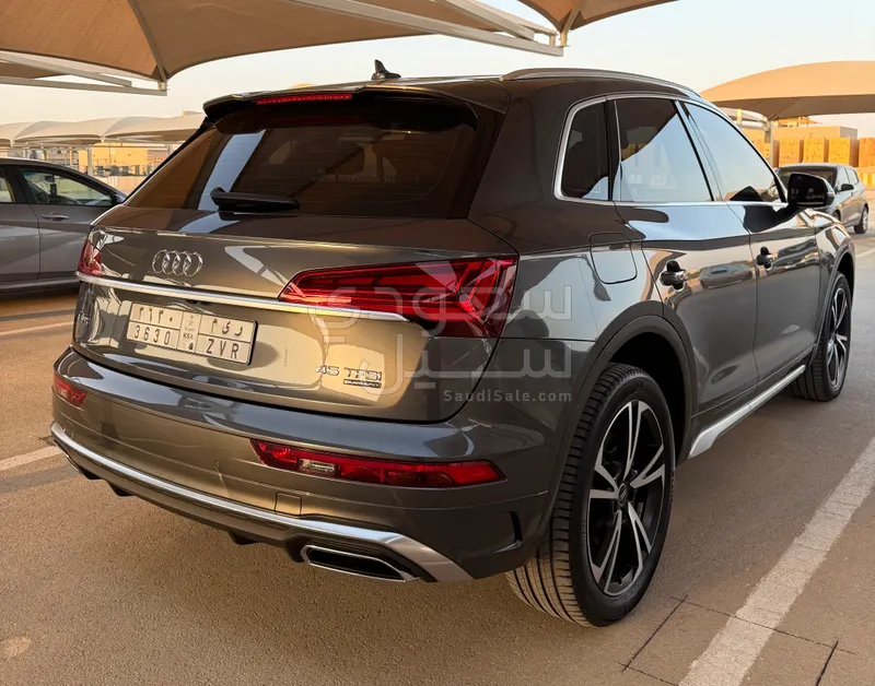 2024 اودي كيو 5 اس لاين