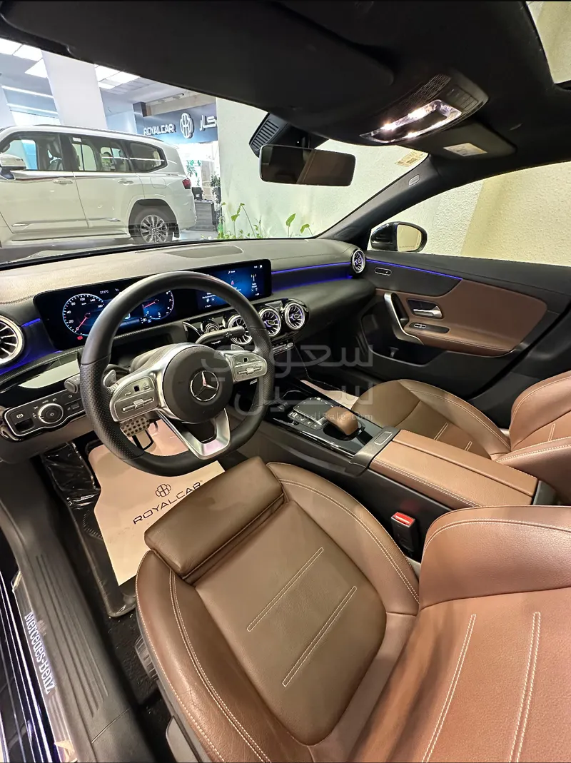 2022 مرسيدس - بنز سي إل أي 200
