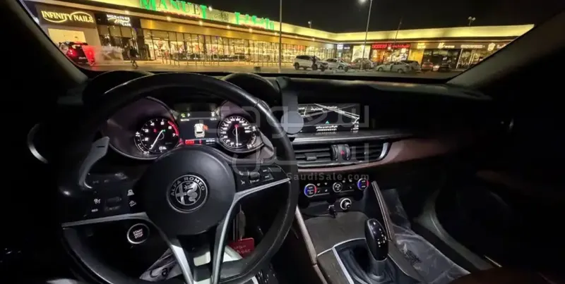 2018 الفا روميو ستيلفيو