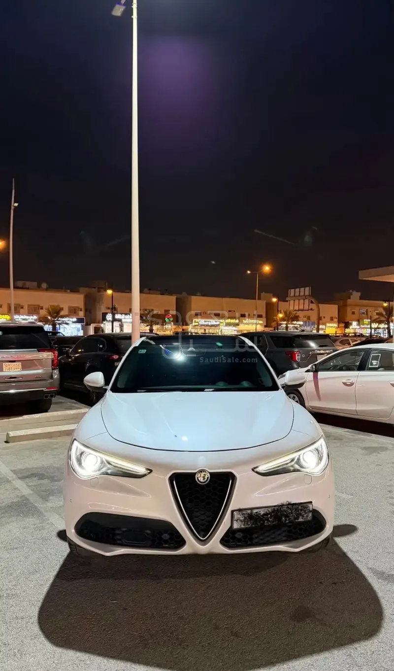 2018 الفا روميو ستيلفيو