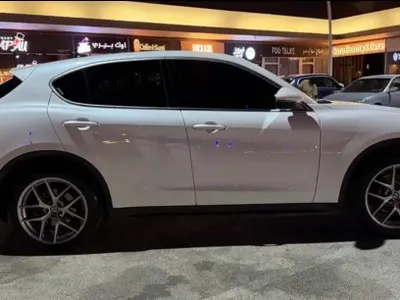 2018 الفا روميو ستيلفيو