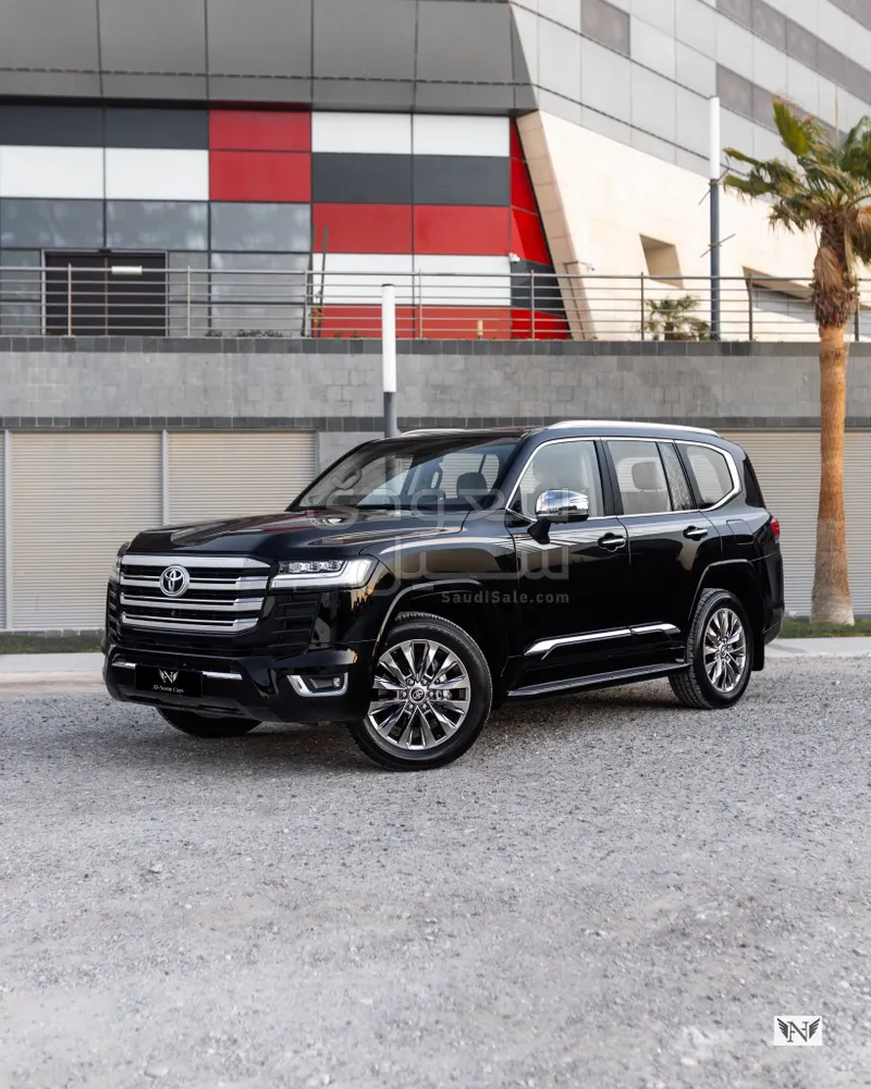 2023 تويوتا لاند كروزر في اكس