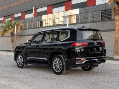 2023 تويوتا لاند كروزر في اكس