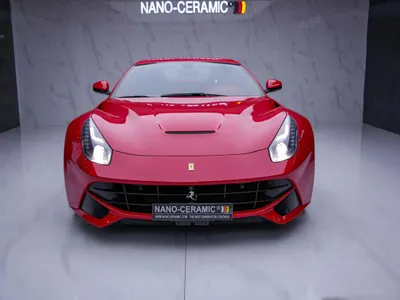 2016 فيراري اف 12 بيرلينيتا 2016 فيراري اف 12 بيرلينيتا