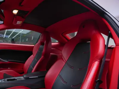 2016 فيراري اف 12 بيرلينيتا