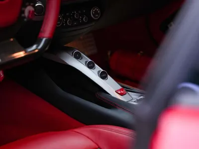 2016 فيراري اف 12 بيرلينيتا