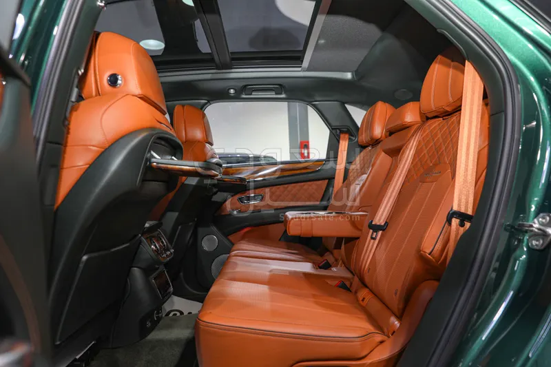 2021 بنتلي بنتايجا الاصدار الاول