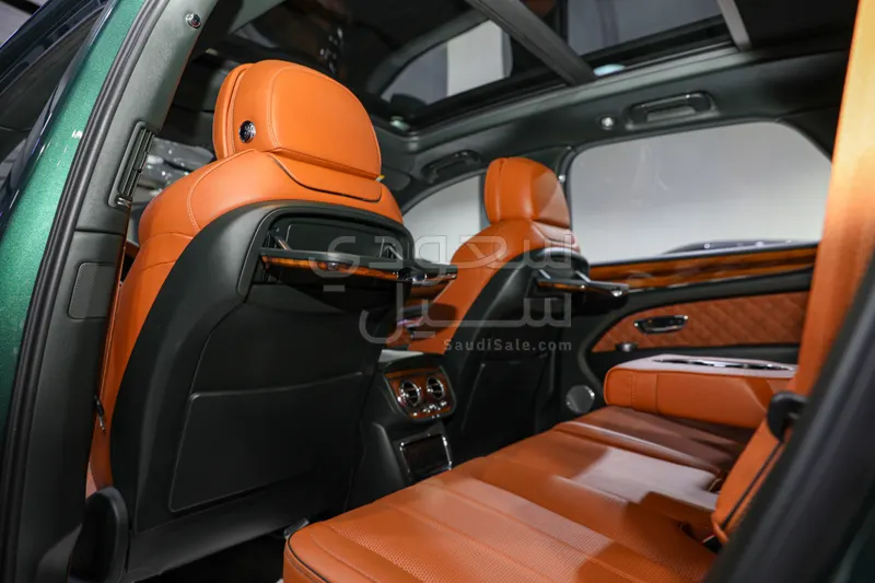 2021 بنتلي بنتايجا الاصدار الاول