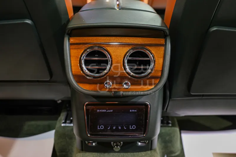 2021 بنتلي بنتايجا الاصدار الاول