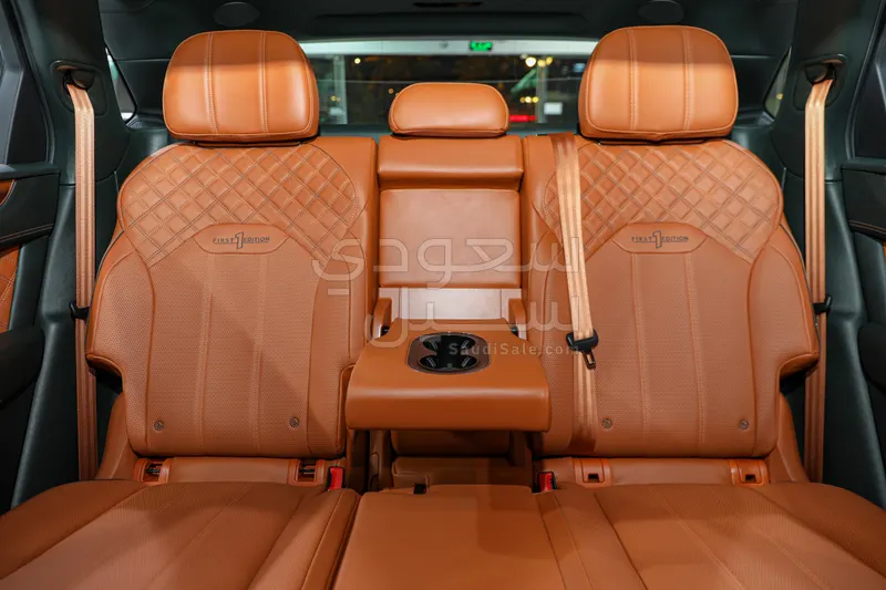 2021 بنتلي بنتايجا الاصدار الاول