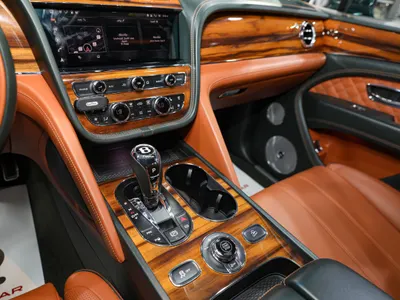 2021 بنتلي بنتايجا الاصدار الاول