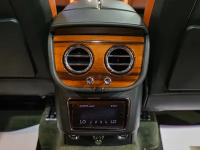 2021 بنتلي بنتايجا الاصدار الاول