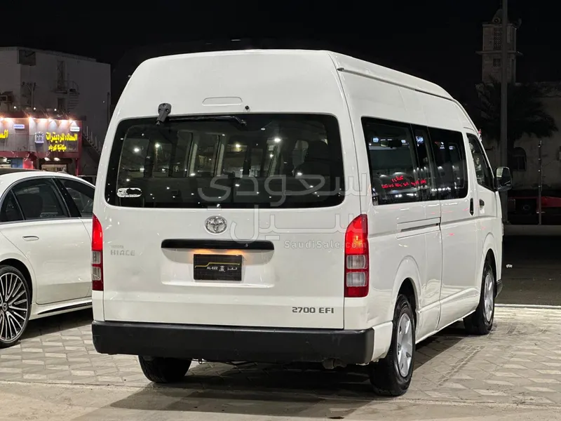 2014 تويوتا هايس