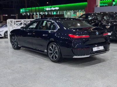 2026 بي ام دبليو الفئة السابعة 735أي