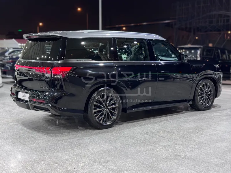 2025 انفينيتي كيو اكس 80