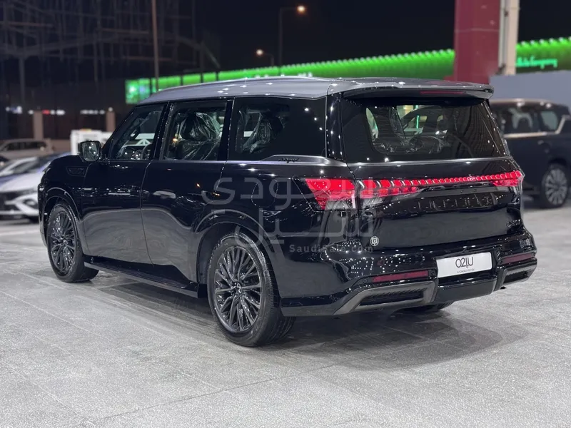 2025 انفينيتي كيو اكس 80