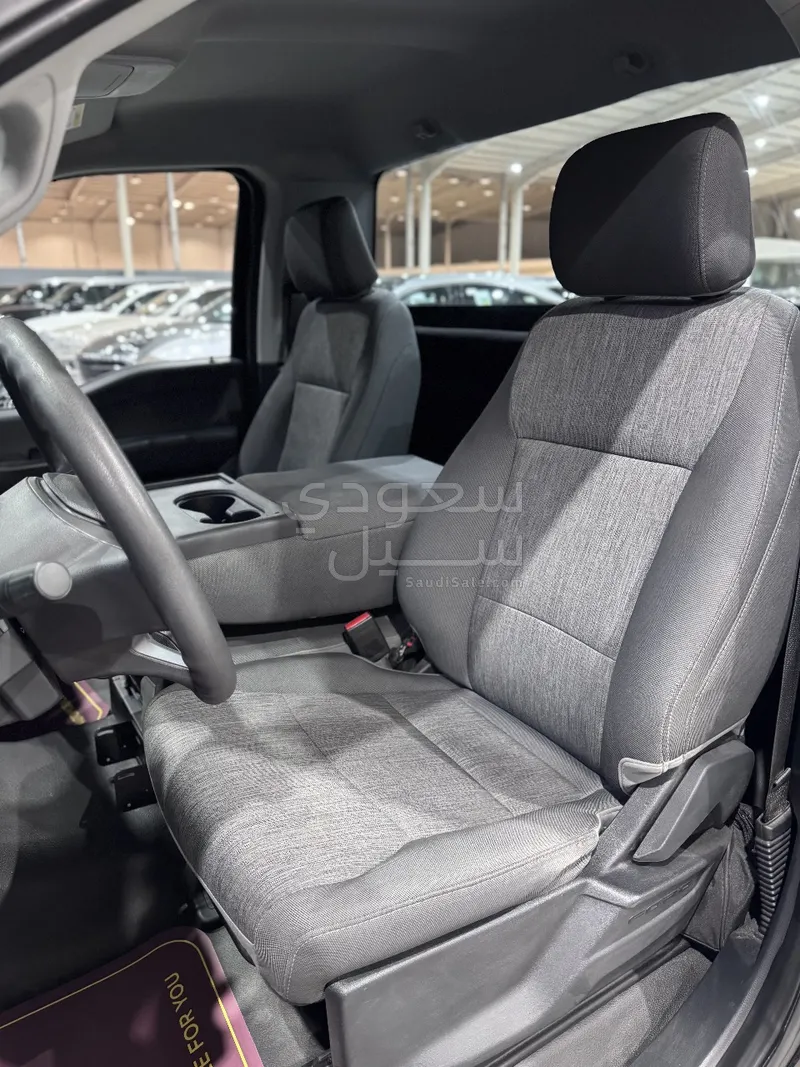 2022 فورد اف 150