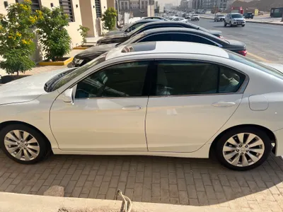 2016 هوندا اكورد إي إكس أي - اي