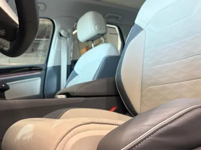 2024 Volkswagen Touareg R-Line